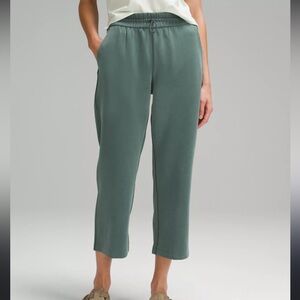 Lululemon Softstreme High-Rise Straight-Leg Cropped Pant in Dark Forest 24”